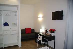 Travel House