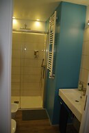 Travel House