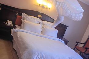 Golden Pillow Lodge Monze