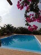 Hones - Relax House
