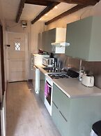 Cwmbach Cottages