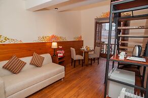 Casa Biru Hotel Boutique