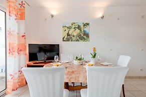 Villa Mili