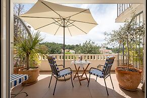 Villa Mili