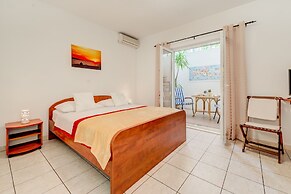 Villa Mili