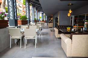 Moonbow Beach Hotel