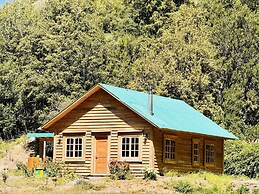 Cabañas entre montañas con tinajas calientes