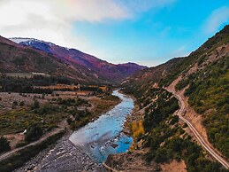 Cabañas entre montañas con tinajas calientes