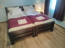 Lutrezi Guest House