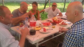 Lutrezi Guest House