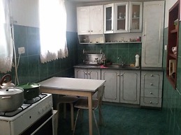 Lutrezi Guest House