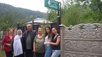 Lutrezi Guest House