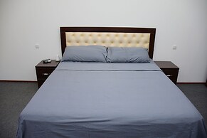 Nurziyo Guest House