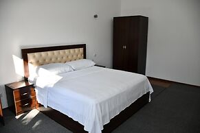 Nurziyo Guest House