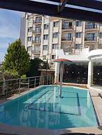 Royal Nas Resort