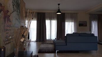 Luxury Villa Thea
