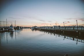 Hotel Indigo Everett - Waterfront Place by IHG