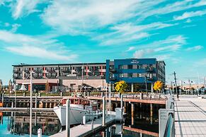 Hotel Indigo Everett - Waterfront Place by IHG