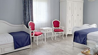 Otel Naturla Göl Evi
