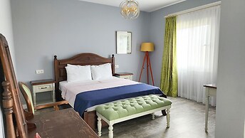 Otel Naturla Göl Evi