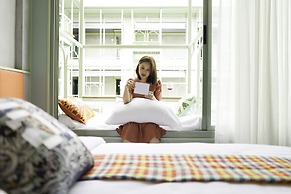 Samsen Street Hotel
