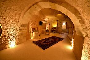 Crassus Cave Hotel