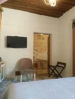 Crassus Cave Hotel