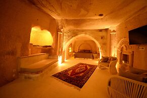 Crassus Cave Hotel