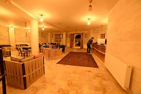 Crassus Cave Hotel