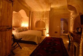 Crassus Cave Hotel