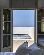 Danae Suites Santorini
