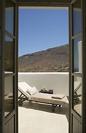 Danae Suites Santorini