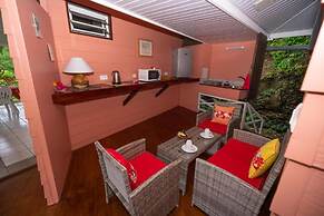 Bora Bora Holiday's Lodge and Villa