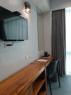 Leez Inn Makati