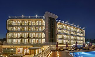 GoldOne Hotel & Suites