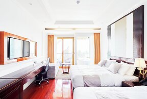 GoldOne Hotel & Suites