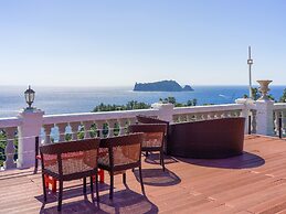 GoldOne Hotel & Suites