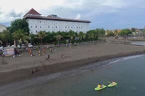 Singaraja Beach Hotel