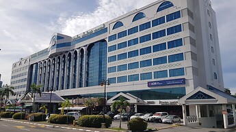 The Centrepoint Hotel