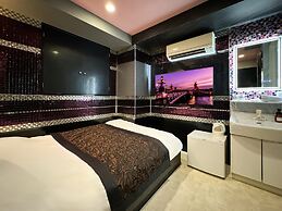 Hotel Amethyst