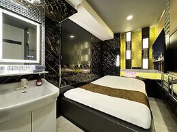 Hotel Amethyst