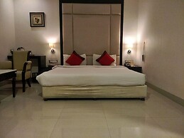 Landmark Hotel