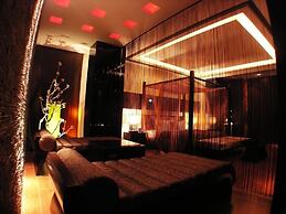 Mos Motel