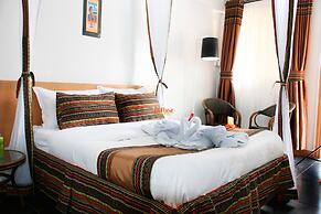 Laibon Hotel