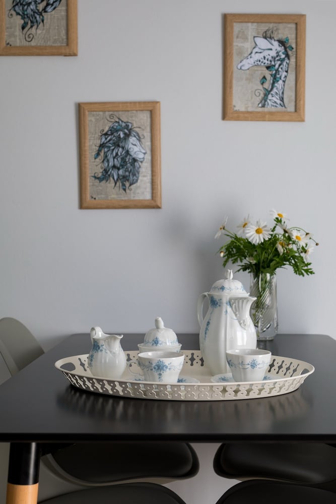 E & G Relax Homes