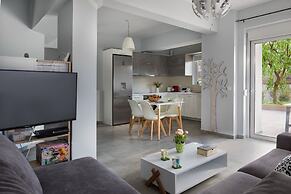 E & G Relax Homes