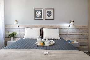 E & G Relax Homes