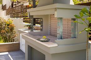 E & G Relax Homes