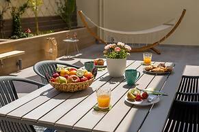 E & G Relax Homes