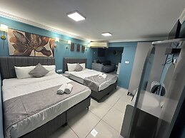 Ada  Apart Hotel